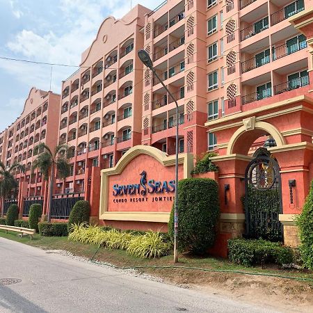 Seven Seas Condo Resort Джомтьен Экстерьер фото
