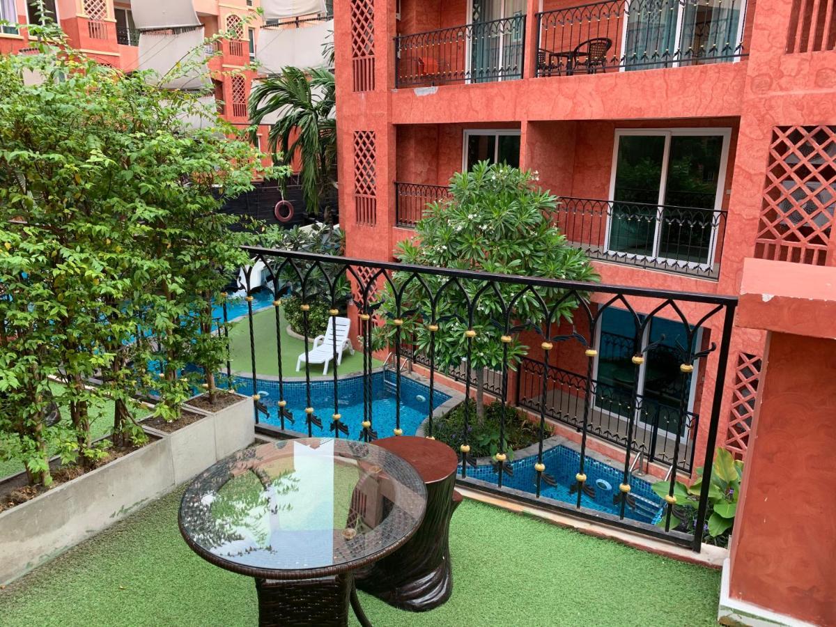 Seven Seas Condo Resort Джомтьен Экстерьер фото