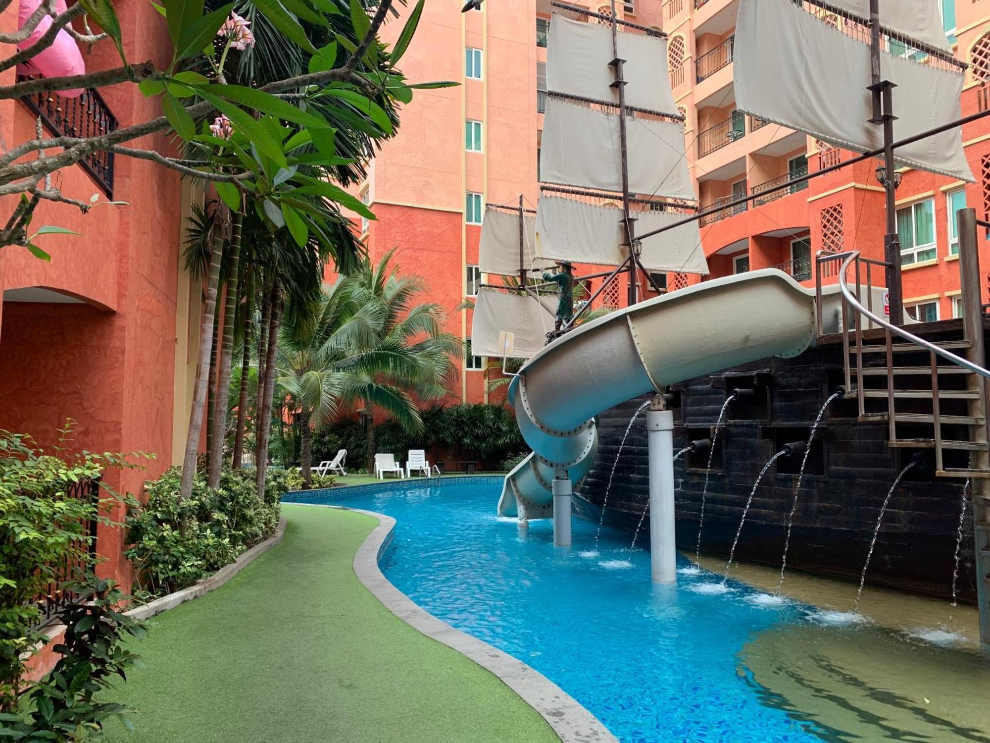 Seven Seas Condo Resort Джомтьен Экстерьер фото