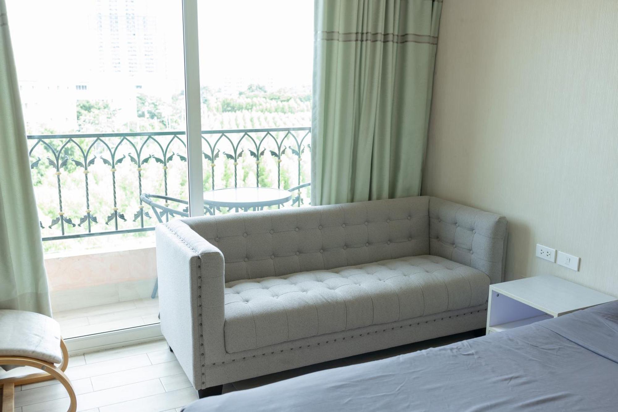 Seven Seas Condo Resort Джомтьен Экстерьер фото